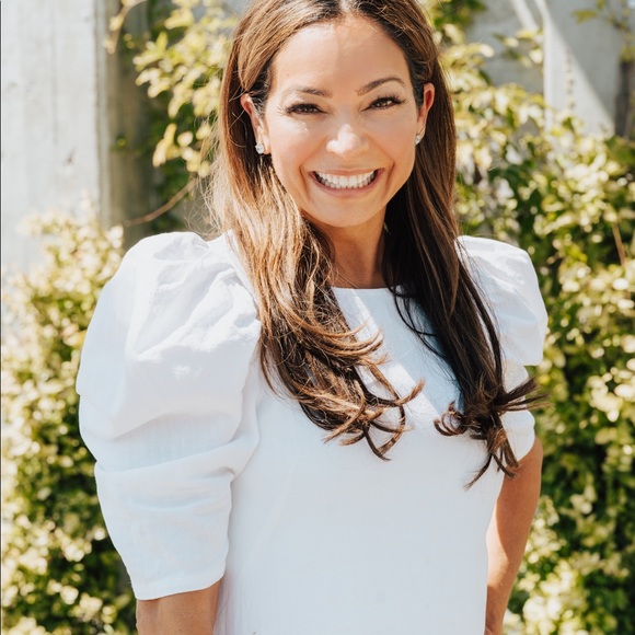 Meet your Posher, Yvette - Picture 1 of 1